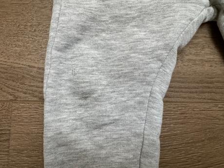 Tepláky zara 104 poškodené, zara,104