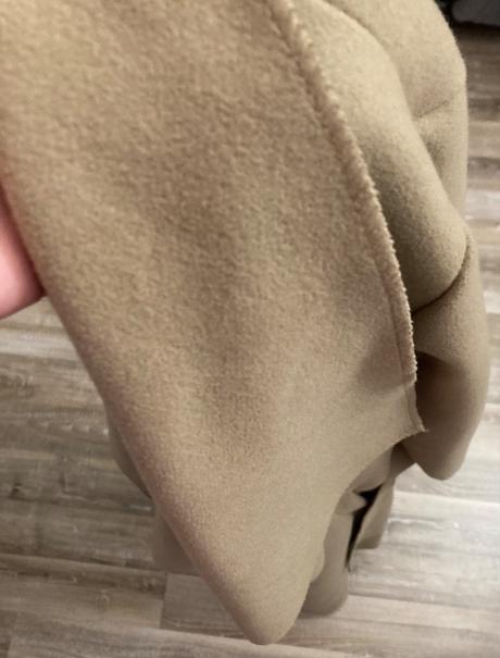 Krásny béžový kabát, m