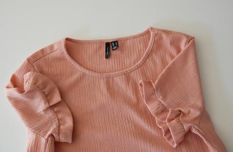 Textúrovaná svetloružová blúzka s volánovými rukáv, vero moda,m