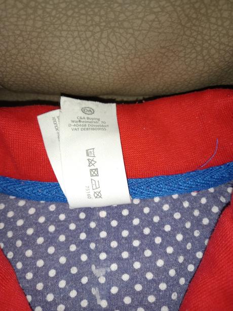 Krásny červený kabátik, c&a,98