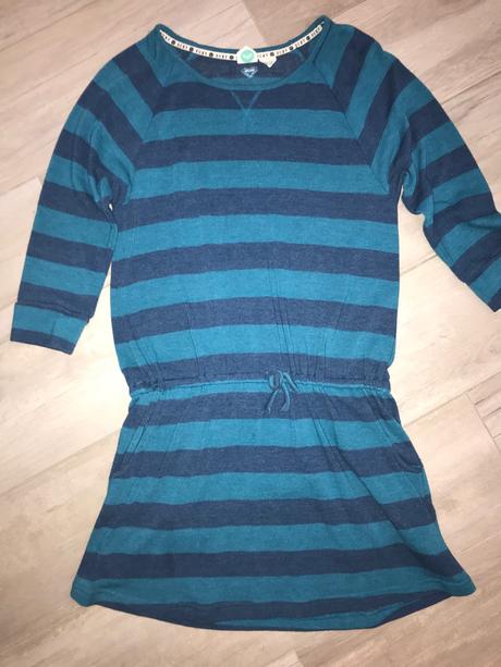 Krásne svetríkové šaty z usa, roxy,164