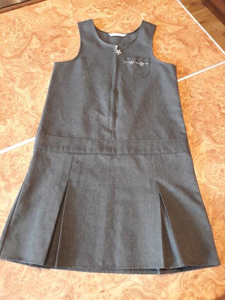 Šatičky, marks & spencer,122