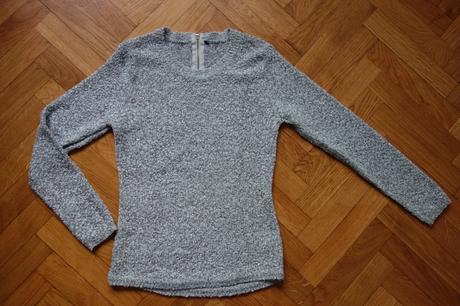 Pulóver uzlíkový, 38