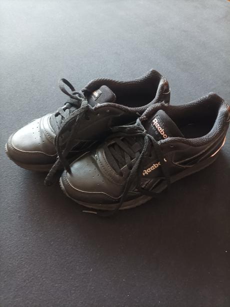 Botasky, reebok,37
