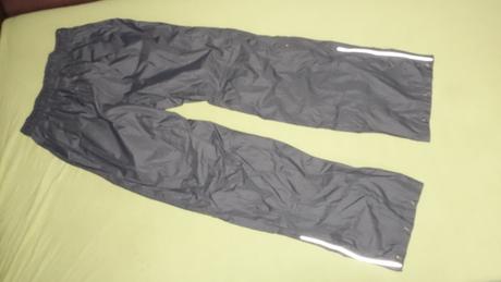 Nohavice do dazda pocopiano, 164