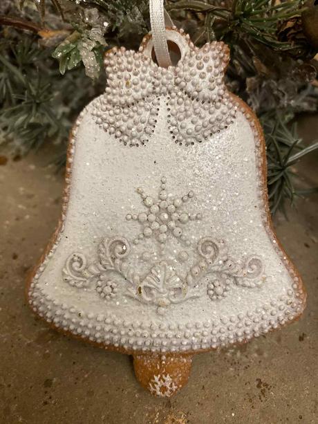 Medovník zvonček - perník s bielou polevou 1 ks, 