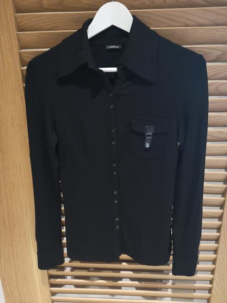 Cierne bavlnene elasticke tricko /kosela zn motivi, m