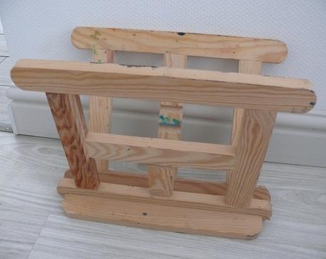 Maliarsky stojan stolový, 