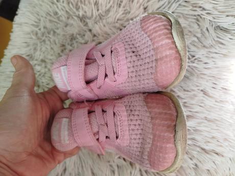 Nike tenisky mäkké ľahučké, nike,25