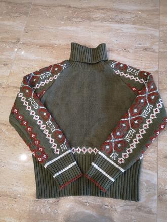 Rolák s nórsky vzorom, s