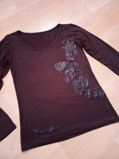 Tricko s kvetinovou potlačou, s