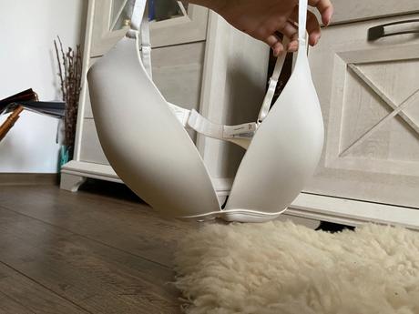 Podprsenka, reserved,60d / 65d / 70d