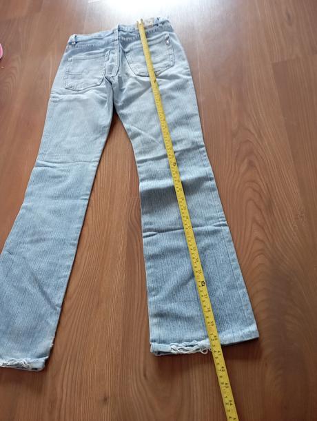 Rozlicne rifle rozlicne velkosti nech sa paci, 152