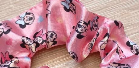 Scrunchie - minnie mouse, disney