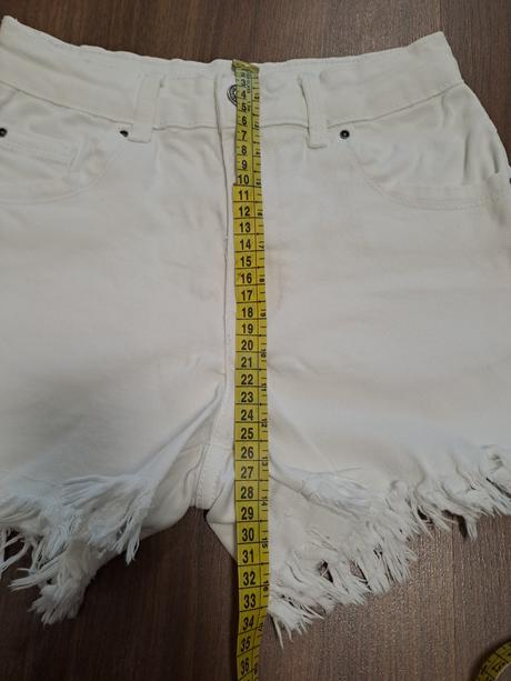 Biele riflove kratasy v. 152, coccodrillo,152