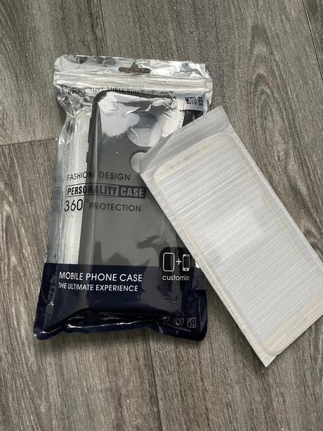 Kryty so sklom na moto g 6,