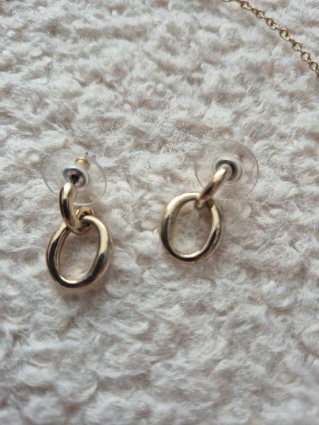 Súprava retiazka a náušnice,