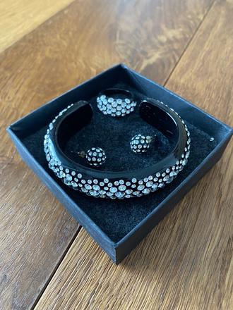 Set akrylovych šperkov,