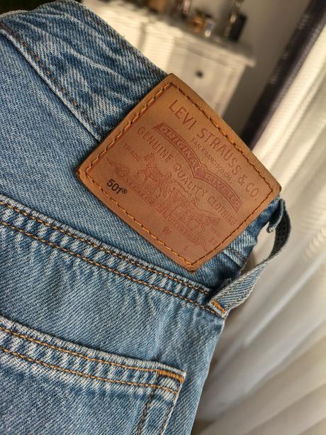 Levis 501 rovné štýlové rifle s vysokým pásom s-m, levis,m