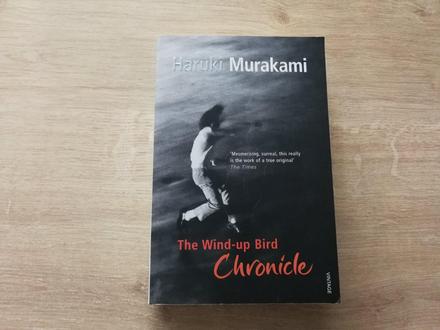 Murakami - kronika vtáčika na kľúčik, 
