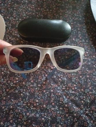 Detské slnečné okuliare sportisimo uv400  puzdrom, 