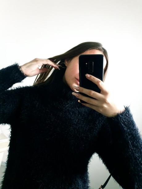 Svetrové šaty m, m