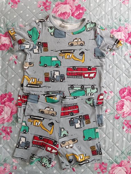 Pyžamko s autíčkami v. 134/140, h&m,134