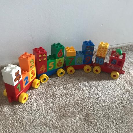 Lego duplo - vlacik circus, 