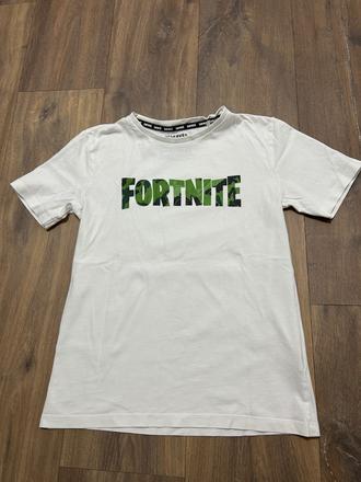 Tricko reserved, reserved,146