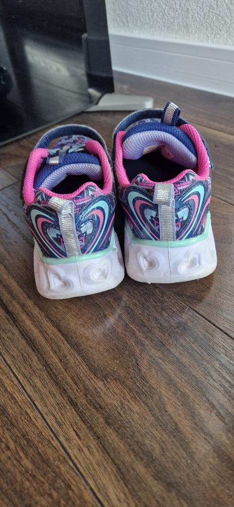Tenisky skechers s lights heart vel. 26, skechers,26
