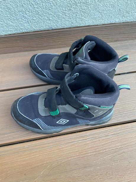Topanky umbro, umbro,35
