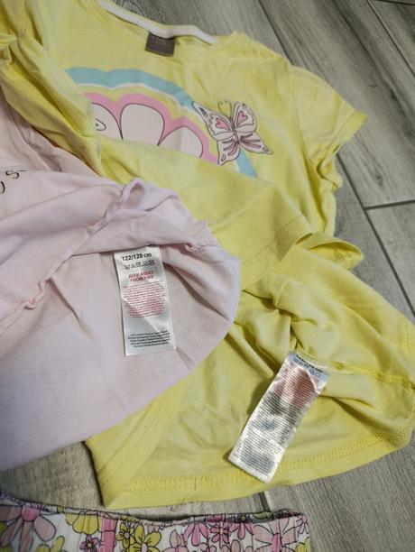 2x pyzamka -122/128, 122