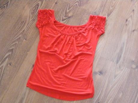Červené tričko,elastické, málo nosené, m
