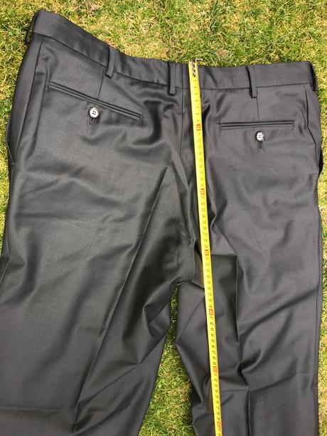 Pánsky čierny oblek, 58