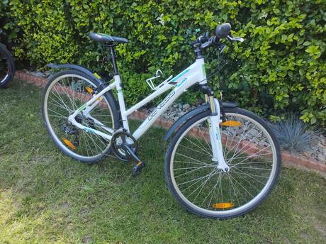 Ponúkam dámsky krosový bicykel, 28