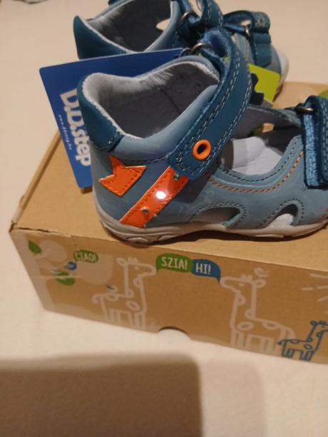 Nové d.d.steep blikajuce sandale, d.d.step,21