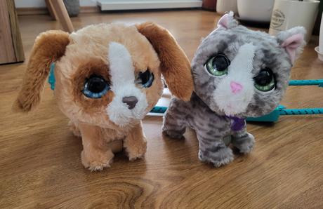 Furr real friends - macka a psik, 