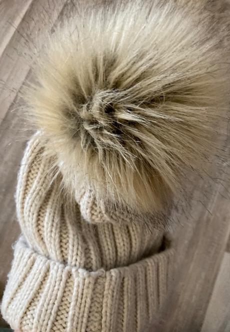 Čiapka s brmbolcom, 