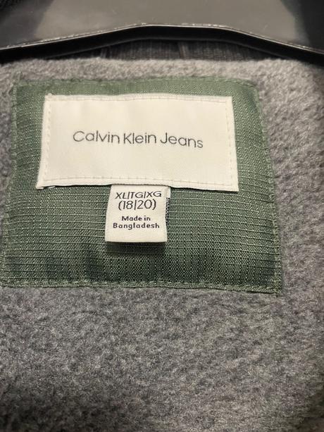 Ck zimná predĺžená vetrovka, calvin klein,158 / 164 / 170 / 176