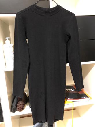 Šaty obtiahnuté tričkové, s