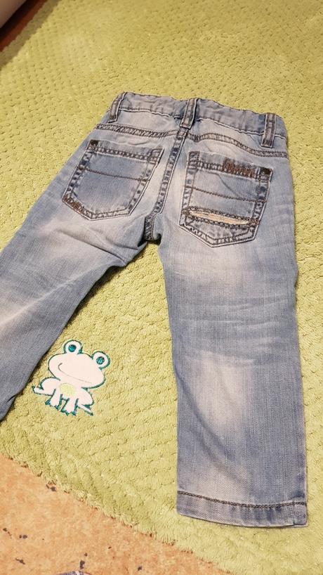 Benetton rifle pre maleho fesaka,vel.1-2roky, benetton,86