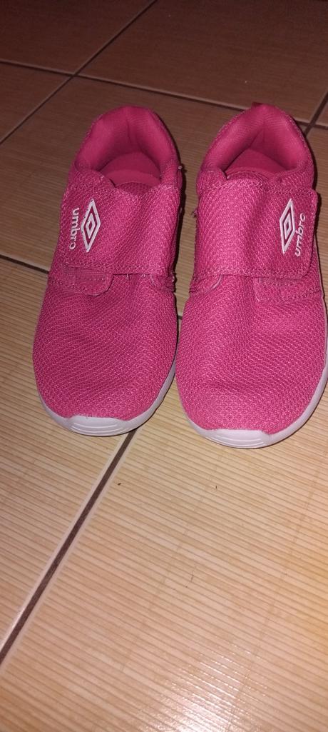 Dievčenské botasky, umbro,35