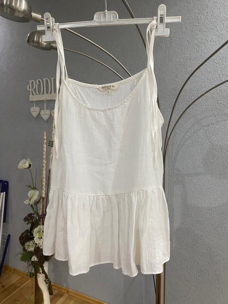 Biele tielko s volánom, review,m