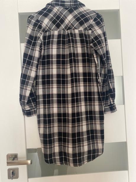 Károvaná košeľa, atmosphere,34