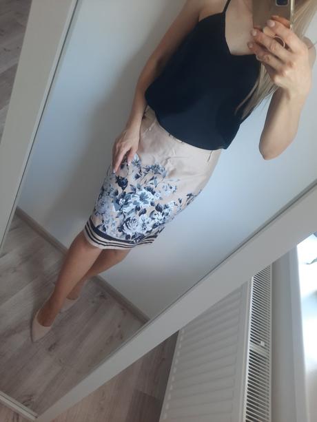 Kvalitná sukňa, 42