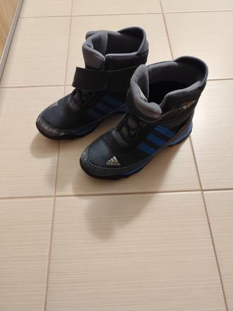 Snehule, adidas,38