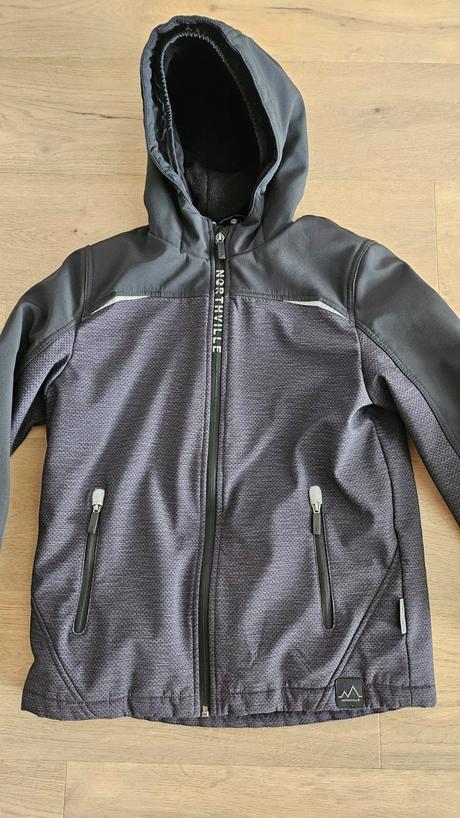 Zateplena softshellova bunda, c&a,152