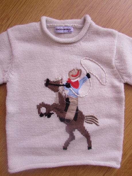 Sveter vel. 3 r., 98