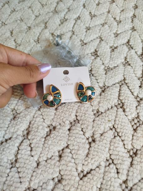 Perletove náušnice, 