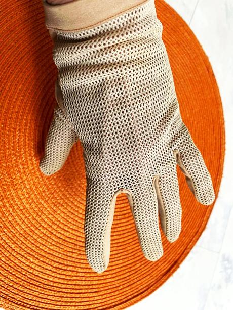 Jemné sieťované rukavičky, m